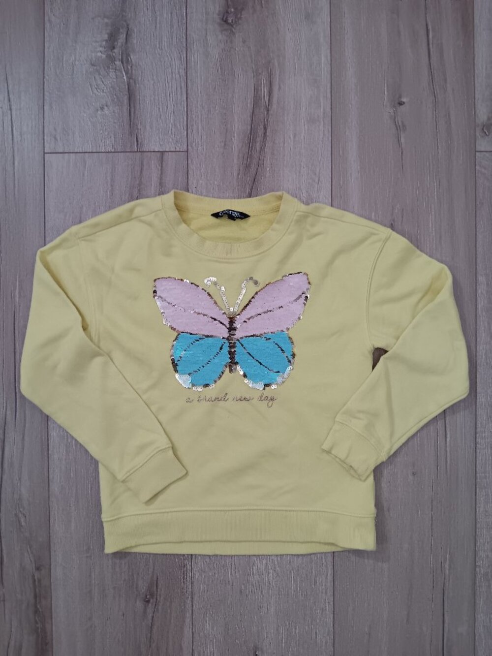 🔥4 for $20🔥Girls George Yellow Butterfly Sequin Pullover Sweatshirt Size M 7-8